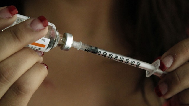 Ο Μπέρνι Σάντερς αιτείται ομοσπονδιακή έρευνα για τους κατασκευαστές ινσουλίνης 