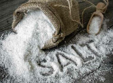 Μια διατροφή πλούσια σε αλάτι μπορεί να οδηγήσει σε κακή λειτουργία του εγκεφάλου