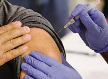 10 άτομα στις ΗΠΑ μεταφέρθηκαν εσπευσμένα στο νοσοκομείο εφόσον έλαβαν δόσεις ινσουλίνης αντί για αντιγρηπικό εμβόλιο