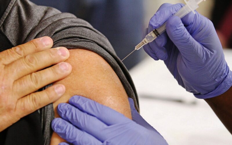 10 άτομα στις ΗΠΑ μεταφέρθηκαν εσπευσμένα στο νοσοκομείο εφόσον έλαβαν δόσεις ινσουλίνης αντί για αντιγρηπικό εμβόλιο
