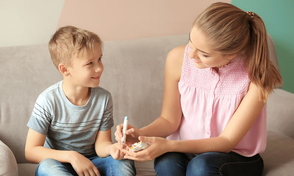 Έρευνα σχετικά με τη διαχείριση του νεανικού διαβήτη και του άγχους των γονέων