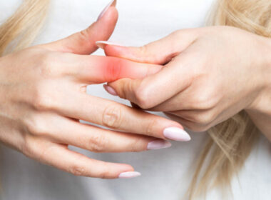 Τι προκαλεί πόνο στις αρθρώσεις των δακτύλων και πως μπορείτε να τον αντιμετωπίσετε. Μέρος 1ο
