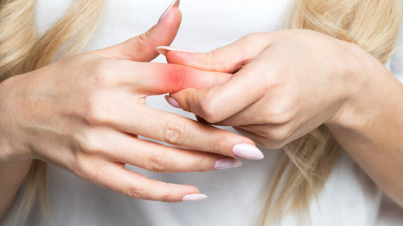 Τι προκαλεί πόνο στις αρθρώσεις των δακτύλων και πως μπορείτε να τον αντιμετωπίσετε. Μέρος 1ο