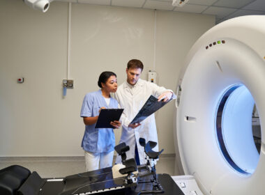 Οι αναστολείς SGLT-2 συνδέονται με χαμηλότερο κίνδυνο για αυτοάνοσα ρευματικά νοσήματα σε ενήλικες με διαβήτη τύπου 2