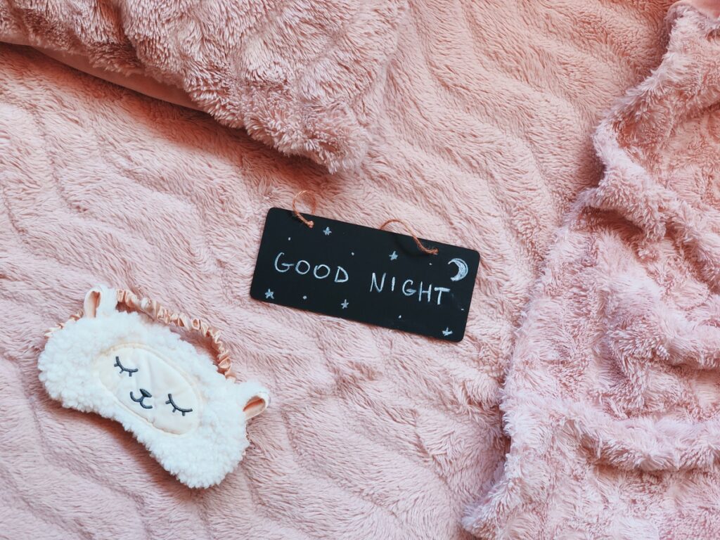 3 πράγματα που πρέπει να κάνετε πριν τον ύπνο για καλύτερο σάκχαρο στο αίμα, σύμφωνα με τους διαιτολόγους