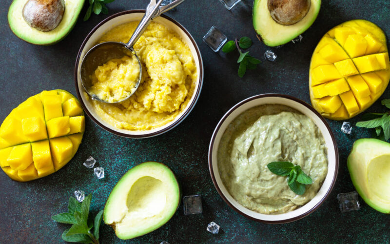 Αβοκάντο και μάνγκο κάθε μέρα: Μελέτη συνδέει τον συνδυασμό με καλύτερους δείκτες καρδιαγγειακής υγείας σε άτομα με προδιαβήτη